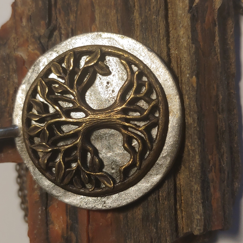 Jewel Kade Tree of Life pendant and 26" chain